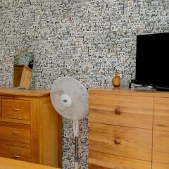 Отель Close To Highbury And Islington 1 Bedroom Flat удобства в номере