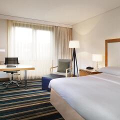 Sheraton Frankfurt Airport Hotel & Conference Center комната для гостей фото 9