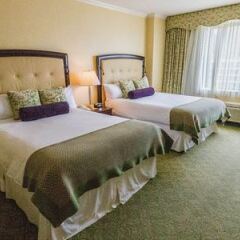 Omni Shoreham Hotel с домашними животными