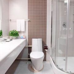 Отель Super 8 Hotel Xian Da Yan Ta Китай, Сиань - отзывы, цены и фото номеров - забронировать отель Super 8 Hotel Xian Da Yan Ta онлайн ванная фото 2