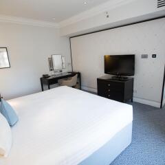 Отель The Waldorf Hilton удобства в номере фото 2