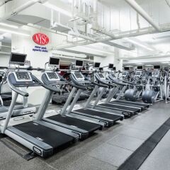 Отель Crowne Plaza Times Square Manhattan США, Нью-Йорк - отзывы, цены и фото номеров - забронировать отель Crowne Plaza Times Square Manhattan онлайн фитнесс-зал фото 2