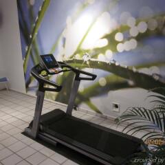 Отель Holiday Inn Berlin City-West фитнесс-зал