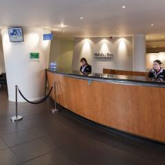 Отель Holiday Inn Edinburgh Эдинбург фото 3