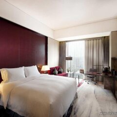 Отель Hilton Guangzhou Tianhe Гуанчжоу комната для гостей фото 5