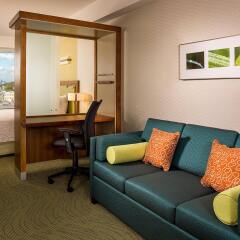 Отель SpringHill Suites by Marriott New York LaGuardia Airport США, Нью-Йорк - отзывы, цены и фото номеров - забронировать отель SpringHill Suites by Marriott New York LaGuardia Airport онлайн комната для гостей