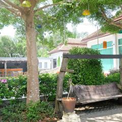 Отель Mandawee Pool Villas