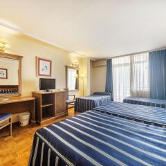 Hotel San Cristóbal сейф в номере