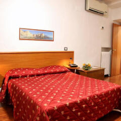 Hotel Helvetia Генуя в номере