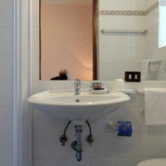 Отель Buone Vacanze Италия, Рим - 1 отзыв об отеле, цены и фото номеров - забронировать отель Buone Vacanze онлайн ванная