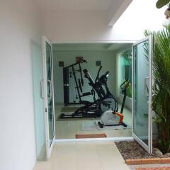 Отель Pool Access 89 at Rawai фитнесс-зал