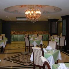 Maywood Hotel