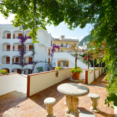 Villa Romana Hotel & Spa Минори
