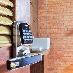 Siam Plug In The Gallery Hostel Бангкок удобства в номере