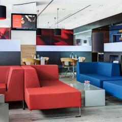 Отель InterCityHotel Hamburg Altona гостиничный бар