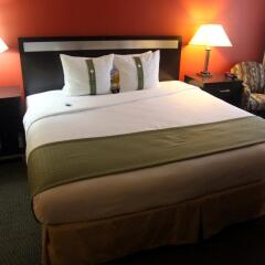 Отель Holiday Inn LaGuardia Airport США, Нью-Йорк - отзывы, цены и фото номеров - забронировать отель Holiday Inn LaGuardia Airport онлайн удобства в номере