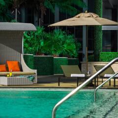 Отель Eden Roc Miami Beach бассейн
