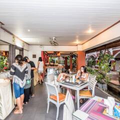 Отель New Patong Premier Resort развлечения