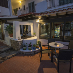 Отель azuLine Hotel Galfi Испания, Сан-Антони-де-Портмань - 1 отзыв об отеле, цены и фото номеров - забронировать отель azuLine Hotel Galfi онлайн