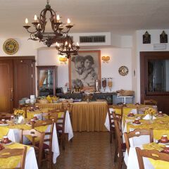 Hotel La Riva Джардини Наксос питание