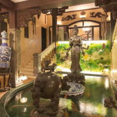 Dragon Hotel