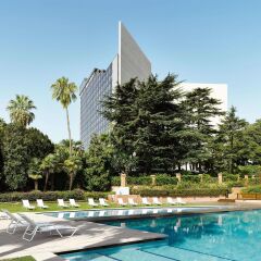 Отель Fairmont Rey Juan Carlos I Барселона бассейн
