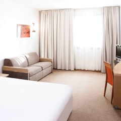 Отель Novotel Sevilla Marques de Nervión комната для гостей