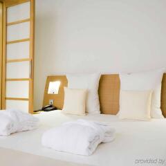Отель Novotel Chateau de Maffliers комната для гостей