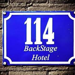 BackStage Hotel парковка