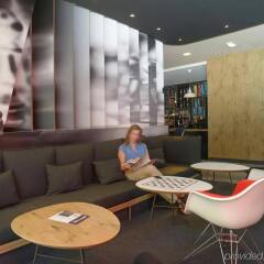 Hotel Ibis Lisboa Parque das Nacoes интерьер отеля