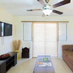 Апартаменты New Kingston Guest Apartment IV комната для гостей фото 2