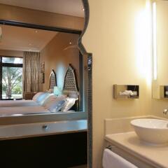 Отель Hilton Ras Al Khaimah Resort & Spa ванная фото 2