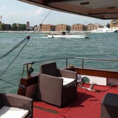 Отель Yacht Fortebraccio Venezia гостиничный бар