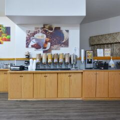 Отель Canadas Best Value Inn Valemount питание фото 2