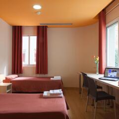 Отель Residencia Erasmus Gracia комната для гостей