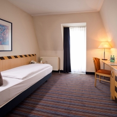 Отель ACHAT Hotel Dresden Elbufer Германия, Дрезден - 1 отзыв об отеле, цены и фото номеров - забронировать отель ACHAT Hotel Dresden Elbufer онлайн комната для гостей фото 5