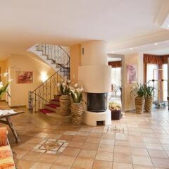 Hotel Burggräflerhof Лагундо интерьер отеля