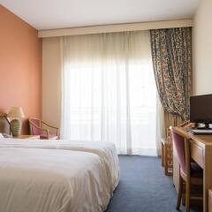 Отель Aloe Hotel Кипр, Пафос - 4 отзыва об отеле, цены и фото номеров - забронировать отель Aloe Hotel онлайн комната для гостей