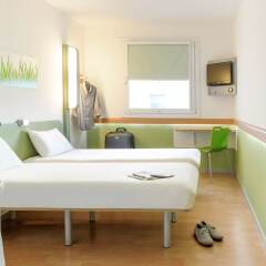 Отель ibis budget Zurich City West Швейцария, Цюрих - 1 отзыв об отеле, цены и фото номеров - забронировать отель ibis budget Zurich City West онлайн комната для гостей фото 3
