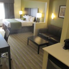 Отель Comfort Suites Hilliard Хиллиард комната для гостей фото 3
