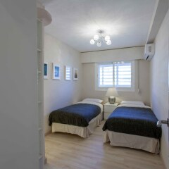 Отель Valencia Flat Rental - Malvarrosa Beach Cavite комната для гостей фото 2