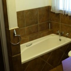 Avant Garde Lodge in Daveyton, South Africa from 82$, photos, reviews - zenhotels.com bathroom