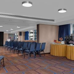 Отель DoubleTree by Hilton Metropolitan - New York City США, Нью-Йорк - 9 отзывов об отеле, цены и фото номеров - забронировать отель DoubleTree by Hilton Metropolitan - New York City онлайн питание фото 3