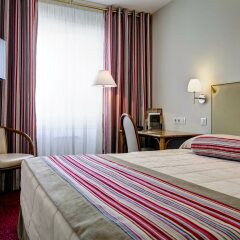 Отель Hôtel Axotel Lyon Perrache Франция, Лион - 3 отзыва об отеле, цены и фото номеров - забронировать отель Hôtel Axotel Lyon Perrache онлайн комната для гостей фото 2