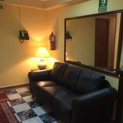 Отель Hostal Aeropuerto Мадрид комната для гостей