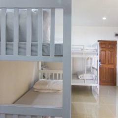 Отель PATCH Suvarnabhumi Bangkok - Hostel Таиланд, Бангкок - отзывы, цены и фото номеров - забронировать отель PATCH Suvarnabhumi Bangkok - Hostel онлайн комната для гостей