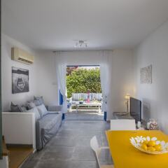 Отель Protaras Villa Loulla комната для гостей фото 5