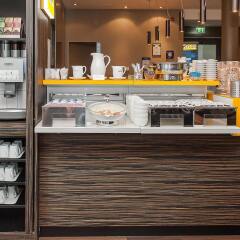 Отель Motel One Duesseldorf City питание