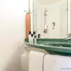 Отель ibis Bordeaux Centre Bastide Франция, Бордо - отзывы, цены и фото номеров - забронировать отель ibis Bordeaux Centre Bastide онлайн ванная