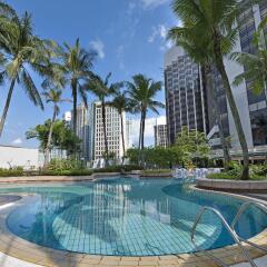 Отель Grand Millennium Hotel Kuala Lumpur Малайзия, Куала-Лумпур - отзывы, цены и фото номеров - забронировать отель Grand Millennium Hotel Kuala Lumpur онлайн бассейн